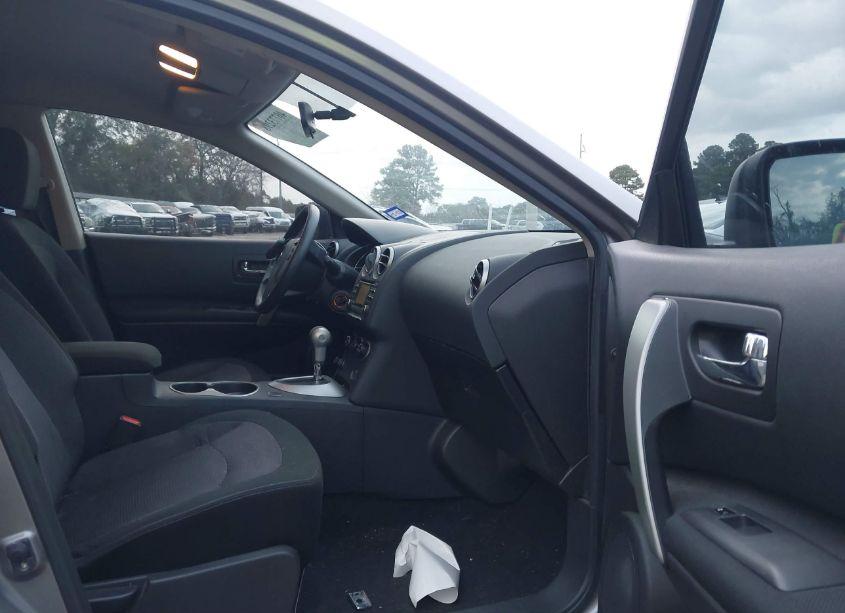 Photo 5 of 2013 Nissan Rogue SV (VIN JN8AS5MT2DW012495)