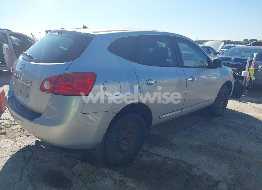 Photo 4 of 2013 Nissan Rogue S (VIN JN8AS5MT2DW016336)