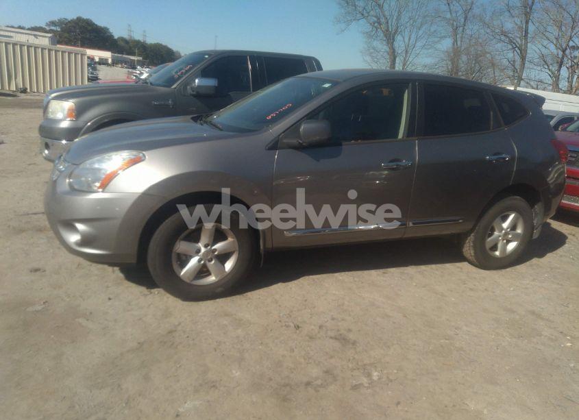 Photo 2 of 2013 Nissan Rogue S (VIN JN8AS5MT2DW037705)