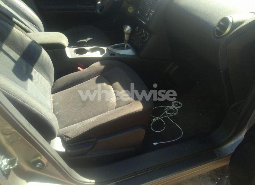 Photo 5 of 2013 Nissan Rogue S (VIN JN8AS5MT2DW037705)