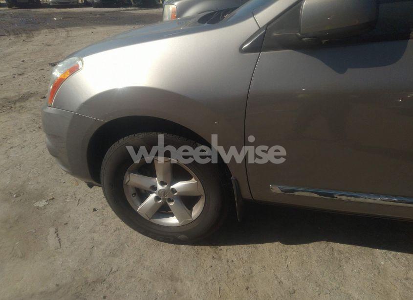 Photo 6 of 2013 Nissan Rogue S (VIN JN8AS5MT2DW037705)