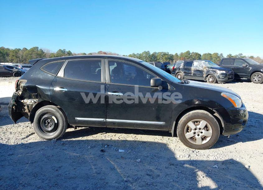 Photo 13 of 2013 Nissan Rogue S (VIN JN8AS5MT2DW504721)