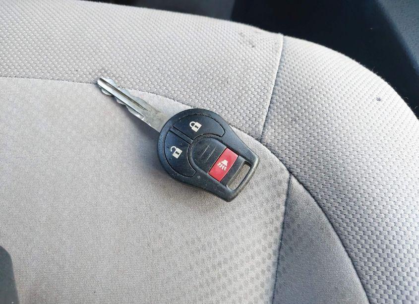 Photo 11 of 2013 Nissan Rogue S (VIN JN8AS5MT2DW510910)