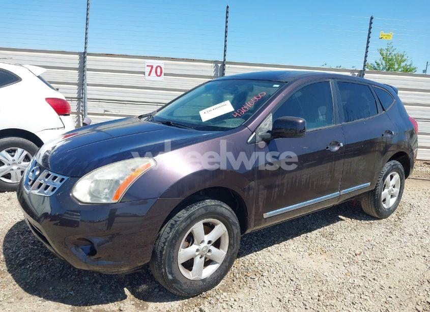 Photo 2 of 2013 Nissan Rogue S (VIN JN8AS5MT2DW522782)