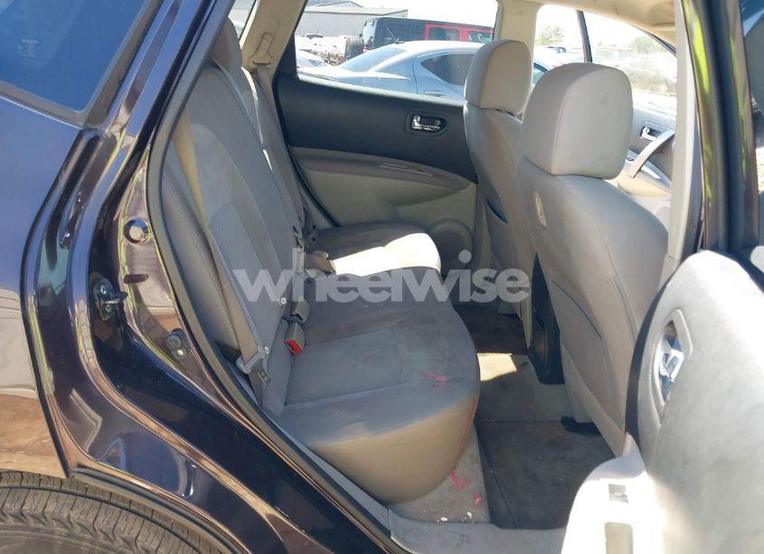 Photo 8 of 2013 Nissan Rogue S (VIN JN8AS5MT2DW522782)