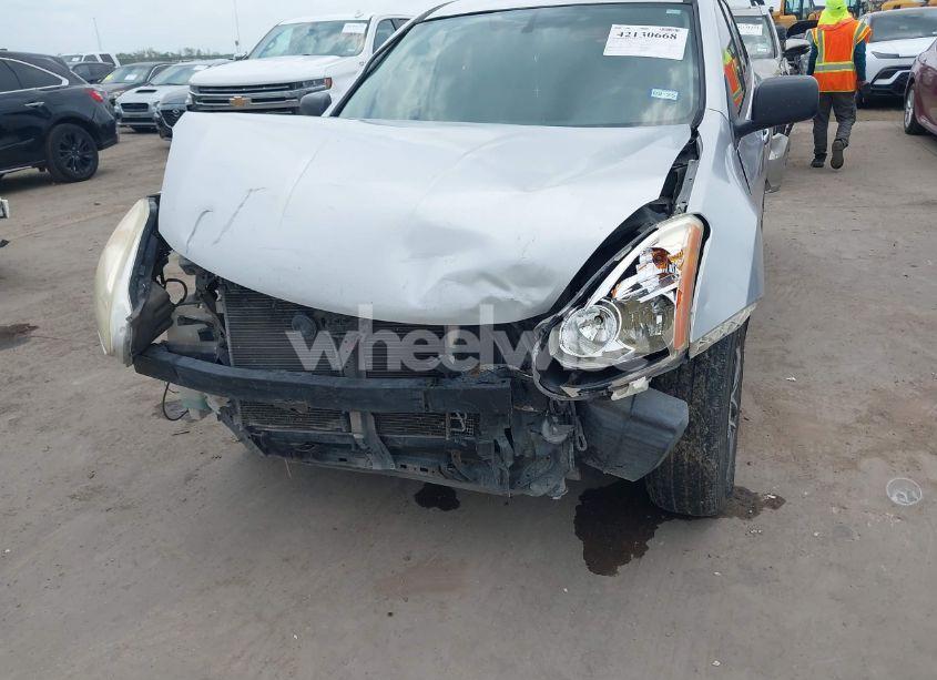 Photo 6 of 2013 Nissan Rogue S (VIN JN8AS5MT2DW533703)