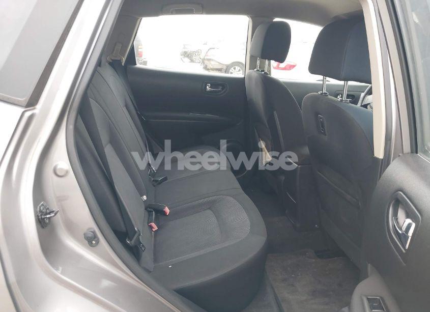 Photo 8 of 2013 Nissan Rogue S (VIN JN8AS5MT2DW534642)