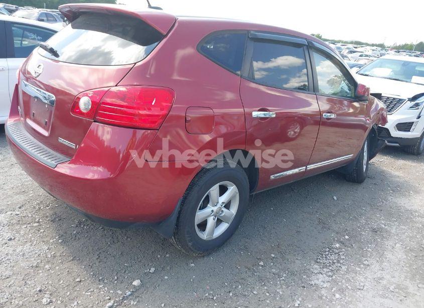 Photo 4 of 2013 Nissan Rogue S (VIN JN8AS5MT2DW545639)