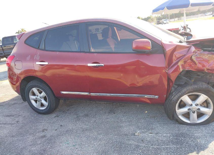 Photo 13 of 2013 Nissan Rogue S (VIN JN8AS5MT2DW549738)