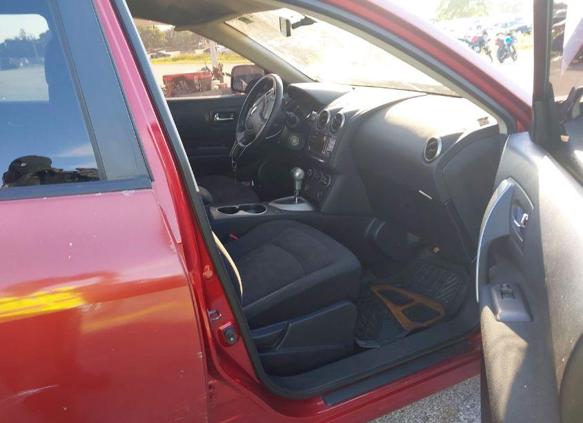 Photo 5 of 2013 Nissan Rogue S (VIN JN8AS5MT2DW549738)