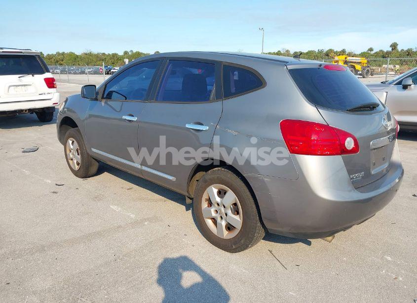 Photo 3 of 2014 Nissan Rogue SELECT S (VIN JN8AS5MT2EW102263)