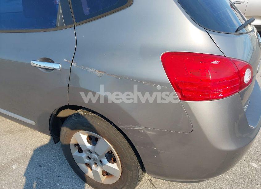 Photo 6 of 2014 Nissan Rogue SELECT S (VIN JN8AS5MT2EW102263)