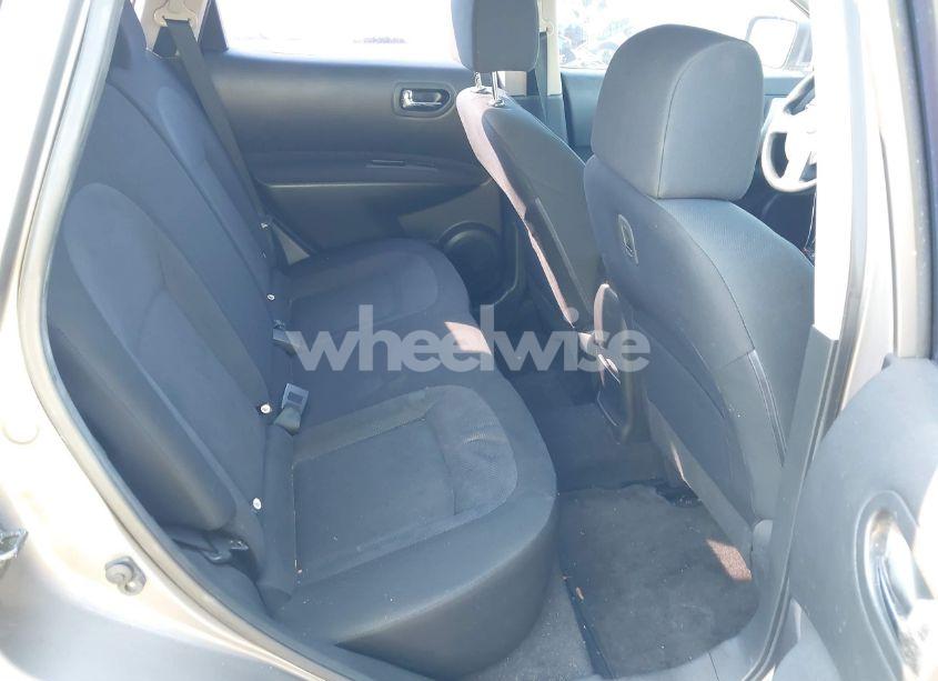 Photo 8 of 2014 Nissan Rogue SELECT S (VIN JN8AS5MT2EW102263)