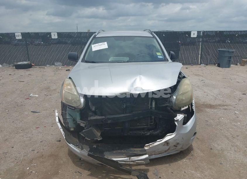 Photo 11 of 2014 Nissan Rogue SELECT S (VIN JN8AS5MT2EW103350)