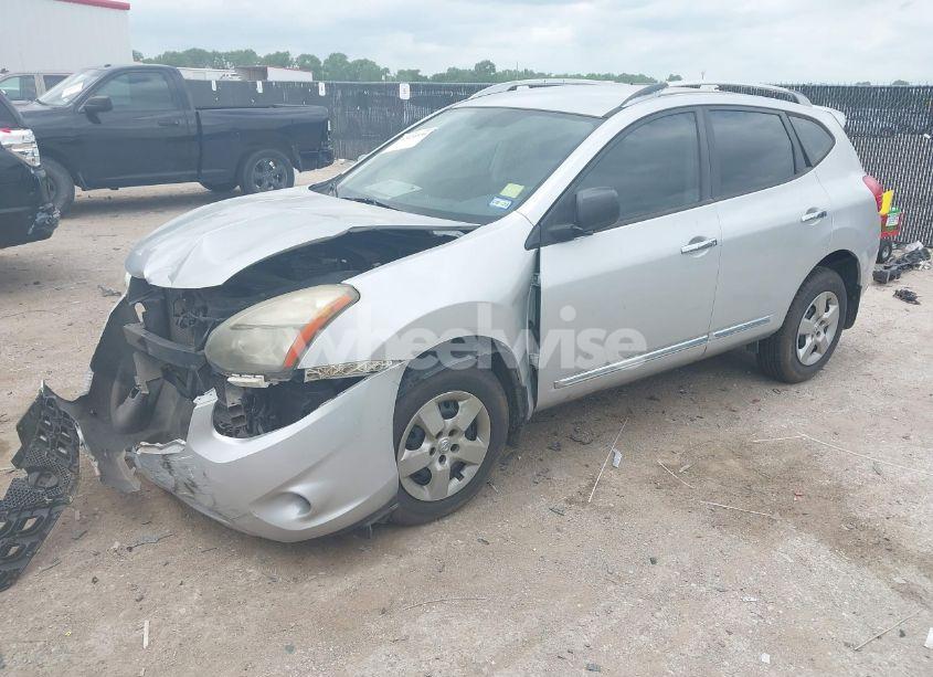 Photo 2 of 2014 Nissan Rogue SELECT S (VIN JN8AS5MT2EW103350)