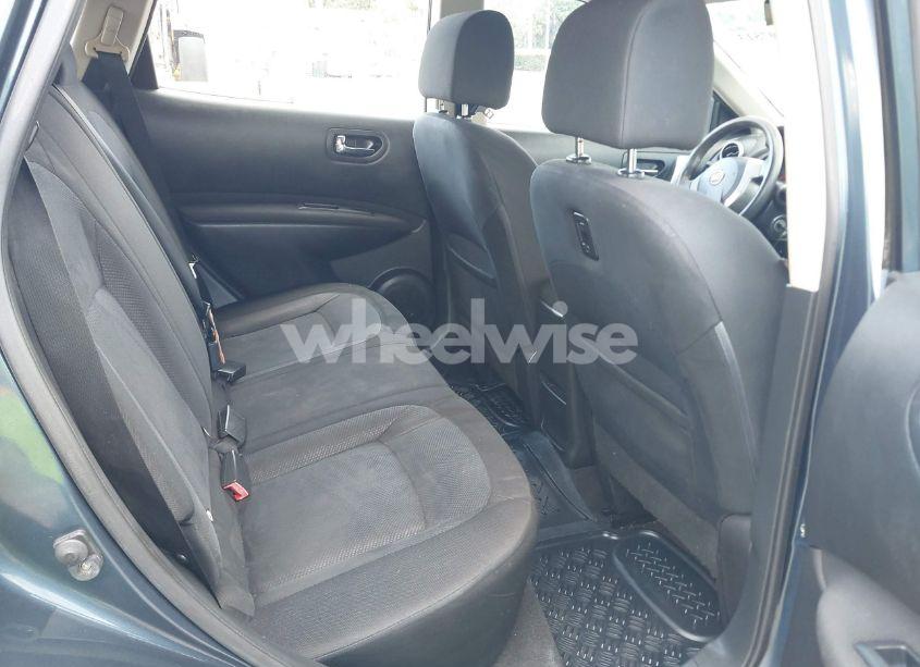 Photo 8 of 2014 Nissan Rogue SELECT S (VIN JN8AS5MT2EW601872)