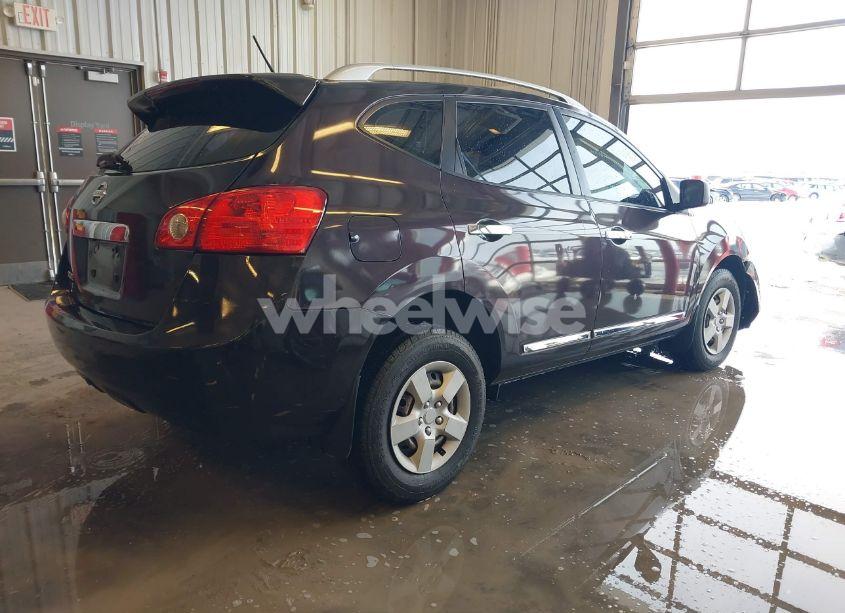 Photo 4 of 2014 Nissan Rogue SELECT S (VIN JN8AS5MT2EW622740)