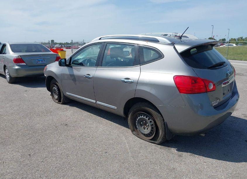 Photo 3 of 2015 Nissan Rogue SELECT S (VIN JN8AS5MT2FW156177)