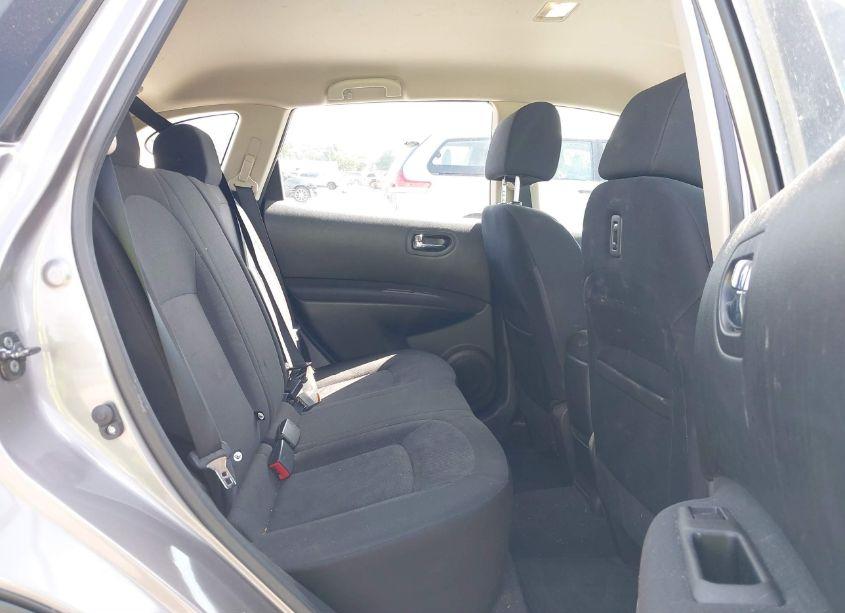 Photo 8 of 2015 Nissan Rogue SELECT S (VIN JN8AS5MT2FW156177)