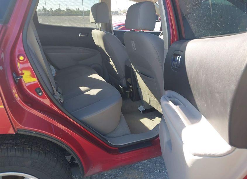 Photo 8 of 2015 Nissan Rogue SELECT S (VIN JN8AS5MT2FW653116)