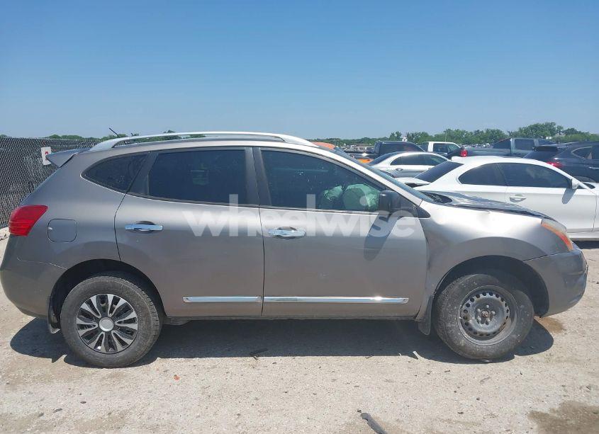 Photo 13 of 2015 Nissan Rogue SELECT S (VIN JN8AS5MT2FW655626)