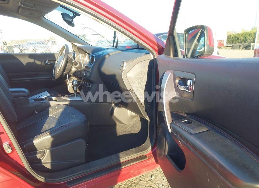 Photo 5 of 2010 Nissan Rogue SL (VIN JN8AS5MT3AW005647)