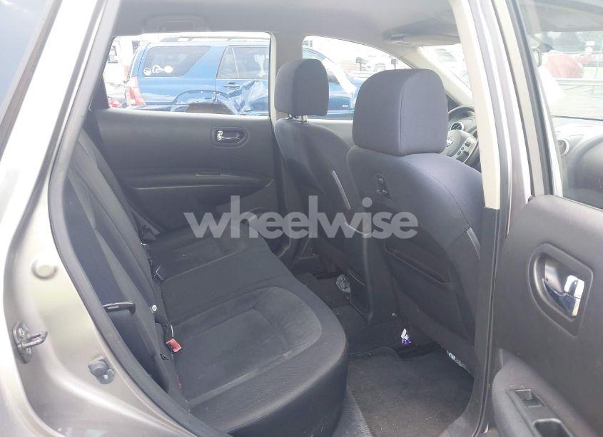 Photo 8 of 2010 Nissan Rogue S (VIN JN8AS5MT3AW502133)