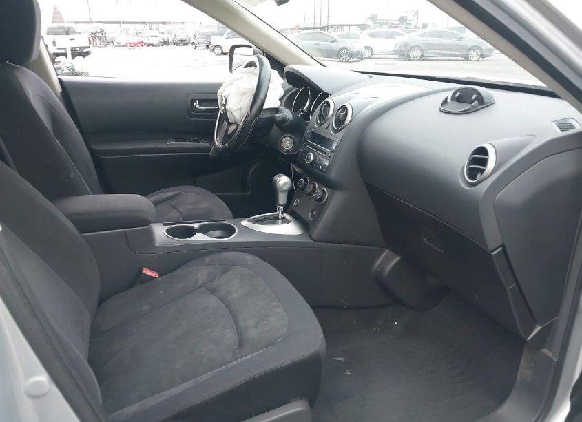 Photo 5 of 2010 Nissan Rogue S (VIN JN8AS5MT3AW507686)