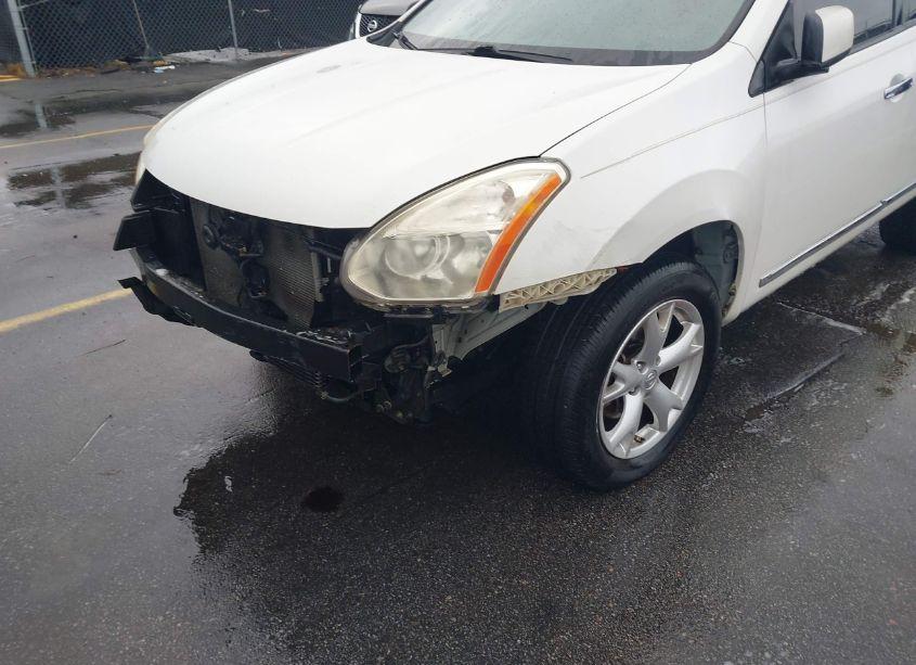 Photo 6 of 2011 Nissan Rogue SV (VIN JN8AS5MT3BW163133)