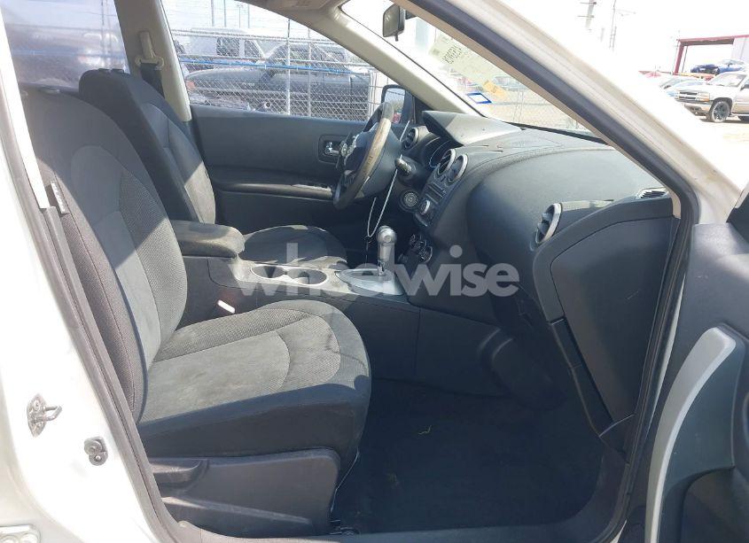 Photo 5 of 2011 Nissan Rogue S (VIN JN8AS5MT3BW165254)