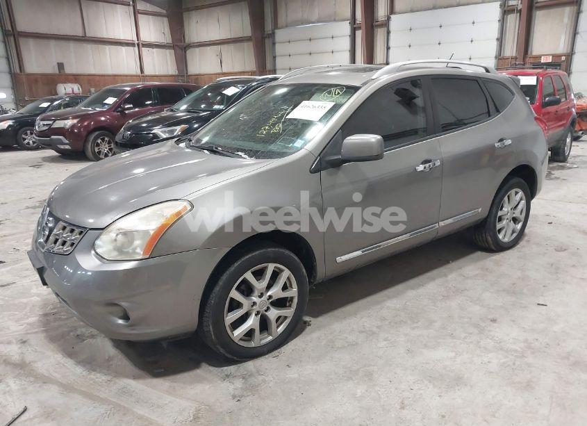 Photo 2 of 2011 Nissan Rogue SV (VIN JN8AS5MT3BW166338)