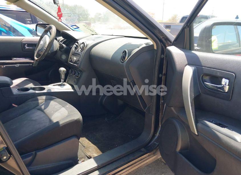 Photo 5 of 2011 Nissan Rogue S (VIN JN8AS5MT3BW166940)