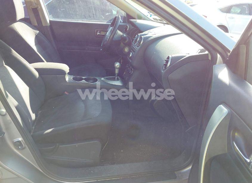 Photo 5 of 2011 Nissan Rogue S (VIN JN8AS5MT3BW566173)