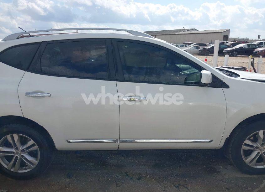 Photo 13 of 2012 Nissan Rogue SV (VIN JN8AS5MT3CW282236)