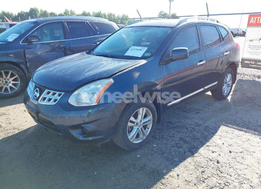 Photo 2 of 2012 Nissan Rogue SV (VIN JN8AS5MT3CW291700)