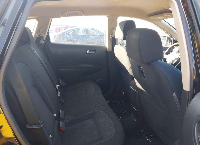 Photo 8 of 2013 Nissan Rogue S (VIN JN8AS5MT3DW027829)