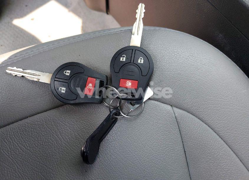 Photo 11 of 2013 Nissan Rogue S (VIN JN8AS5MT3DW042928)