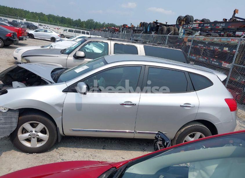 Photo 14 of 2013 Nissan Rogue S (VIN JN8AS5MT3DW042928)