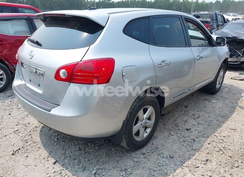 Photo 4 of 2013 Nissan Rogue S (VIN JN8AS5MT3DW042928)