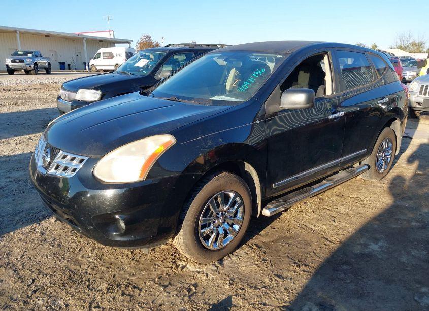 Photo 2 of 2013 Nissan Rogue S (VIN JN8AS5MT3DW542085)
