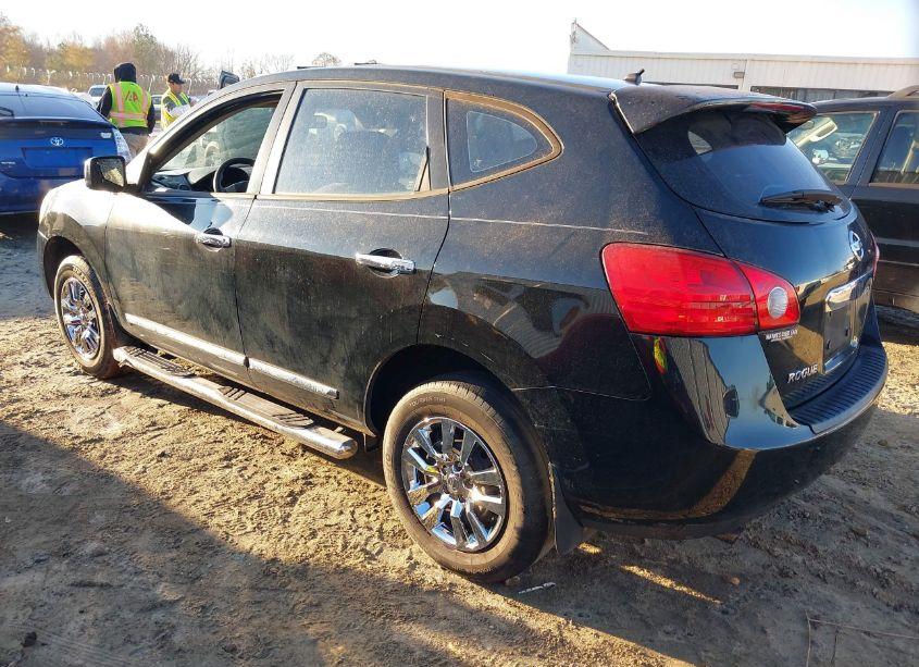 Photo 3 of 2013 Nissan Rogue S (VIN JN8AS5MT3DW542085)