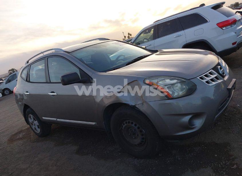 Photo 13 of 2014 Nissan Rogue SELECT S (VIN JN8AS5MT3EW607969)