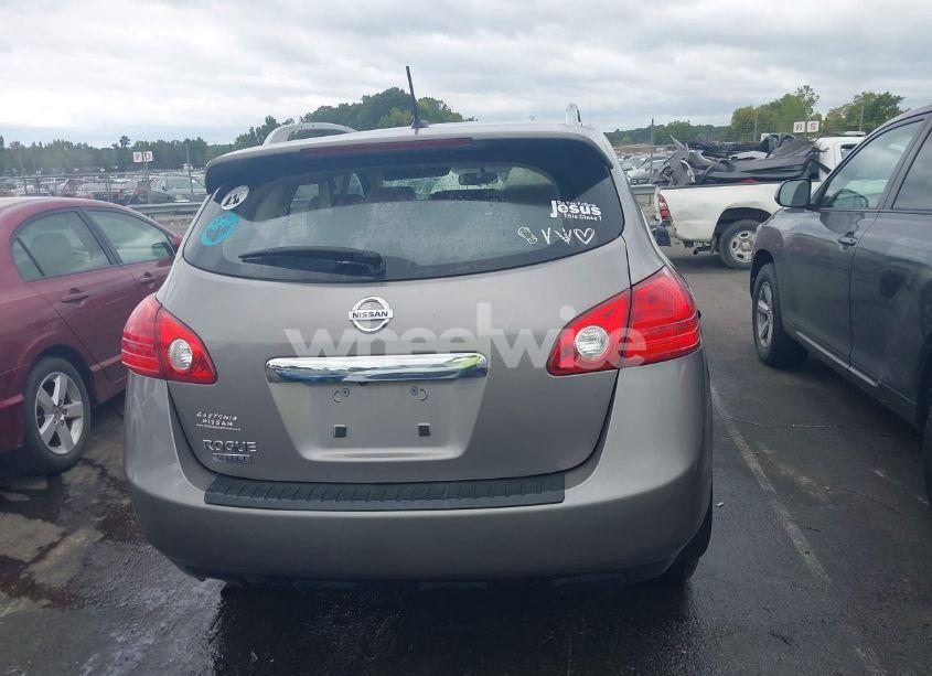 Photo 16 of 2014 Nissan Rogue SELECT S (VIN JN8AS5MT3EW611956)