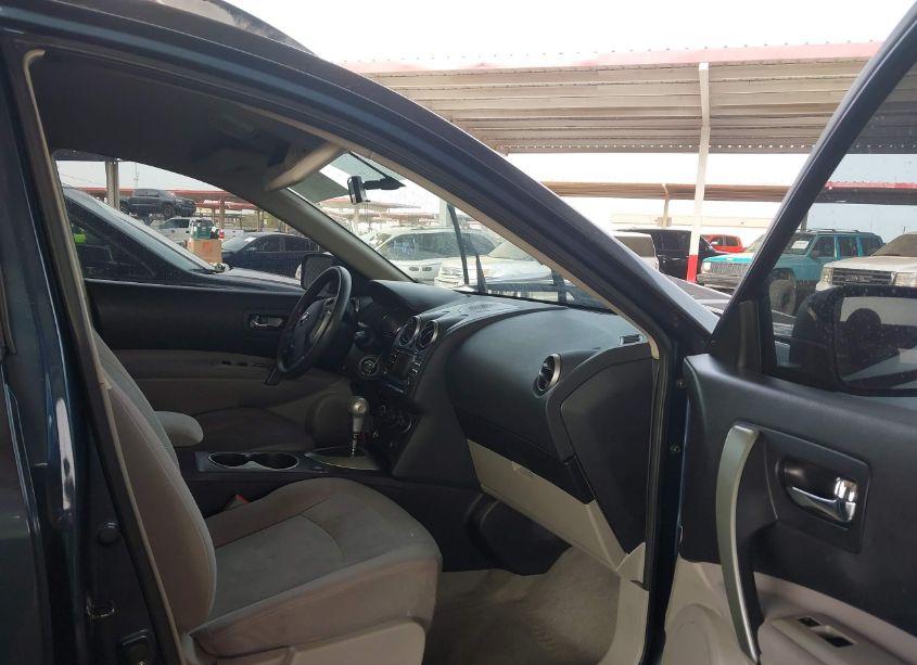 Photo 5 of 2014 Nissan Rogue SELECT S (VIN JN8AS5MT3EW612685)