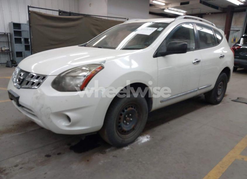 Photo 2 of 2014 Nissan Rogue SELECT S (VIN JN8AS5MT3EW614842)