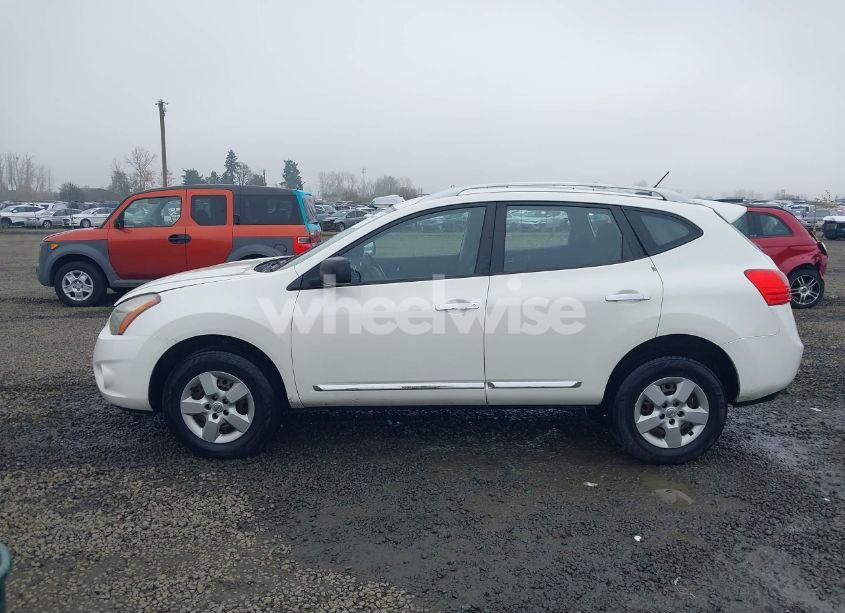 Photo 14 of 2014 Nissan Rogue SELECT S (VIN JN8AS5MT3EW622259)