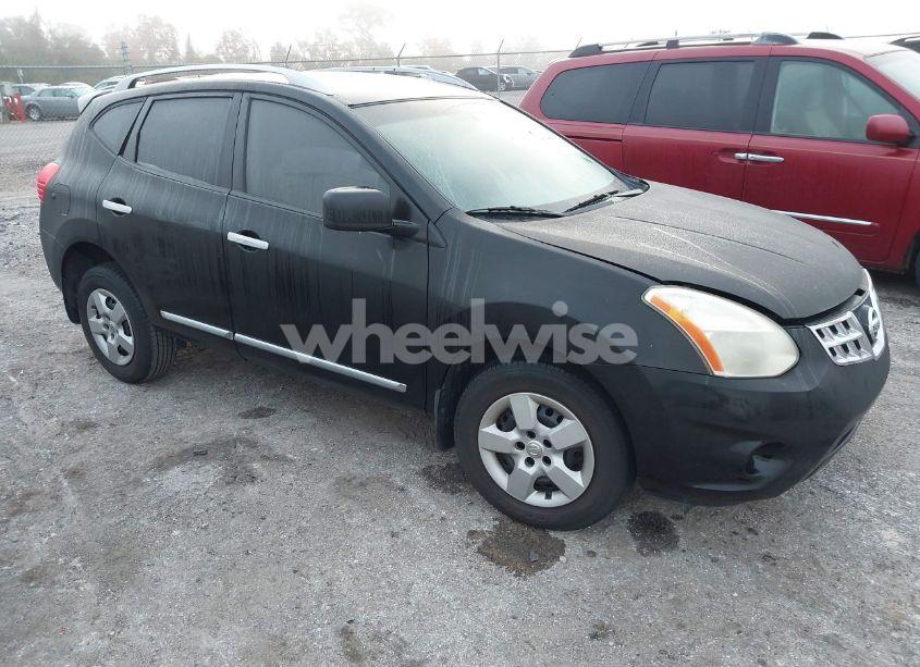 2015 Nissan Rogue SELECT S (VIN JN8AS5MT3FW160786) main photo