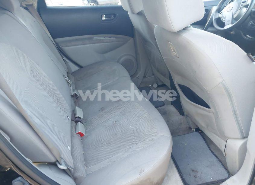 Photo 8 of 2015 Nissan Rogue SELECT S (VIN JN8AS5MT3FW163493)