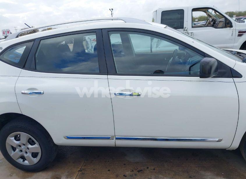 Photo 14 of 2015 Nissan Rogue SELECT S (VIN JN8AS5MT3FW657269)