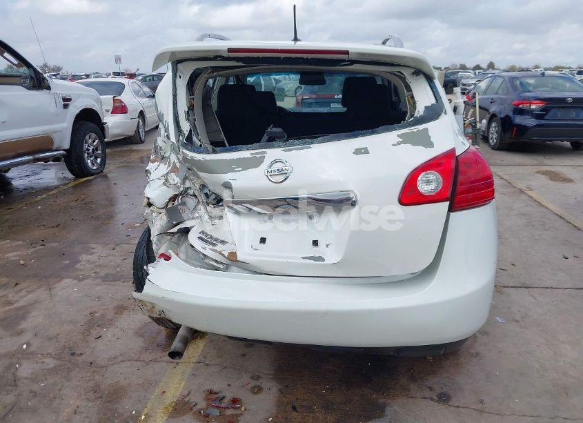 Photo 17 of 2015 Nissan Rogue SELECT S (VIN JN8AS5MT3FW657269)